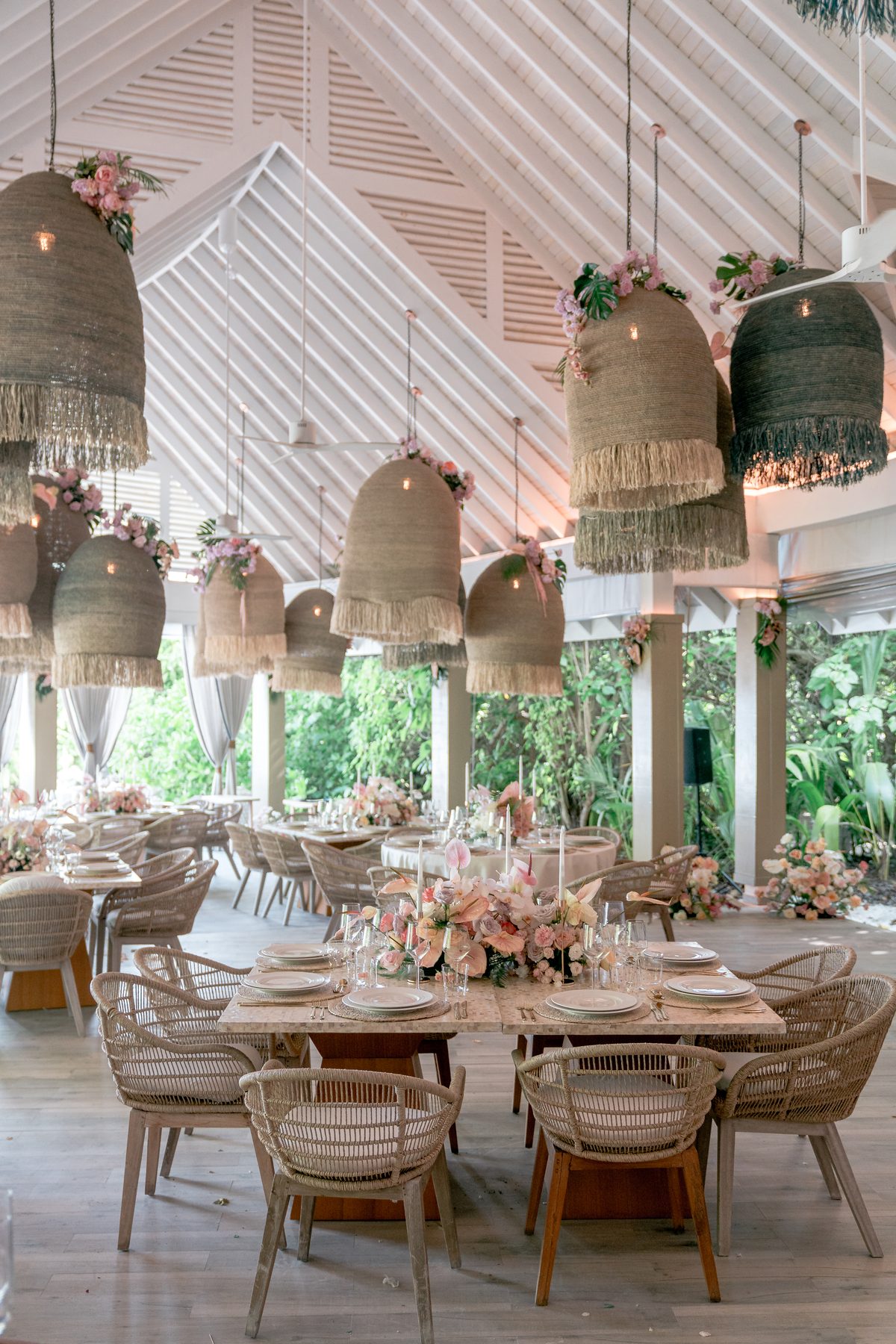 Dalee & Andrew — Finolhu Maldives — photo 7