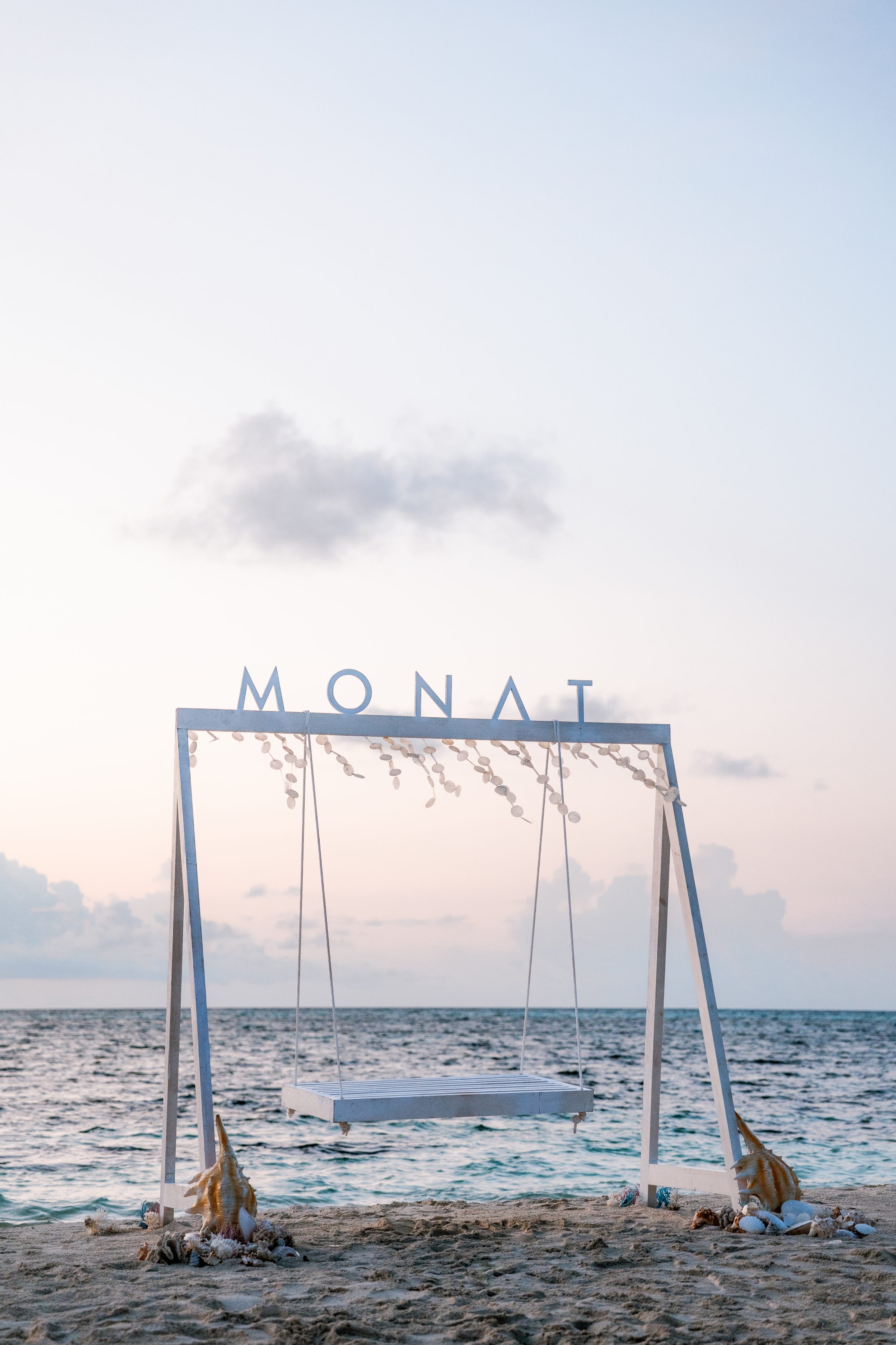MONAT — LUX* South Ari Atoll — photo 4